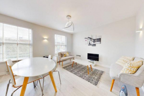 Stylish 2bed2bath flat 4min from tube station
